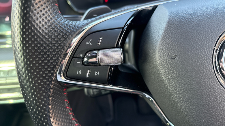 Skoda Octavia 1.4 TSI iV vRS 5dr DSG Estate